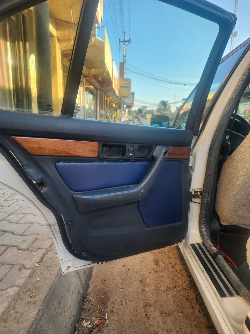 للبيع بدون مراوس 

بي ام موديل 1991

كير عادي جديد

مكينه مسكر عدله جديده 

صدر امامي خلفي جديد 

نوزلات جدد بلكات جدد باتري جديد 

كشنات جلد +كهرباء 

شاشه بلوتوث 

السياره جاهزه مابيها نقص 

السعر 51وبيها مجال 

العنوان صلاح الدين قضاء بلد 

***********
