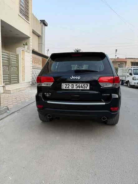 السلام عليكم 
جيب. كراند شيروكي لمتدد 
2019 وكاله هارلم 
مكينه v6 
رقم سنويه جديد 
ماشيه 36000 KM
كلين مكفوله عدى طلقه بلتكمه الوره منافذه
سلايت / كشنات كهرباء 
مواصفات جيب معروفه 
سياره جاهزه بدون نقص. 
السعر 295$ بيها مجال بسيط. 
عنوان سياره بغداد / جميله شارع خيرالله 
 ***********
