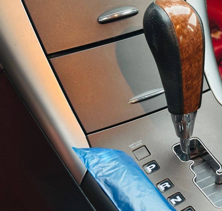 سلام عليكم من رخصة الادمن سوناتا موديل11   ادوات كصه جنطه فول مواصفات عدا الفتحه شاشة كامره خلفيه حساسات 3 بصمات تشغيل وابواب  محرك دوش الفين بانزين اصل السياره جديده جدا  تخم تاير حداديه
مري شفط اشاير مري  تبريد ثلج شرط ترايه ناعم طوبه المحرك والكير طك كارتون متوم شمالي نكليزي سنويه لل29 شرط ادزه الك دكه وين مايعجبك قبل لاتجيني طبق الاصل على اخته على رقم الشاصي  وكاله للمشتري ام الباركود السياره مالة جناي السعر 49 وبيه مجال حق الجيه تشوف السعر عالي اعبر المنشور جنك ماتشوفه بيع فقط ماراوس ولابيع اقصاد للاتصال رقمي واتساب *********** الشراي يتصل واني باالخدمه
