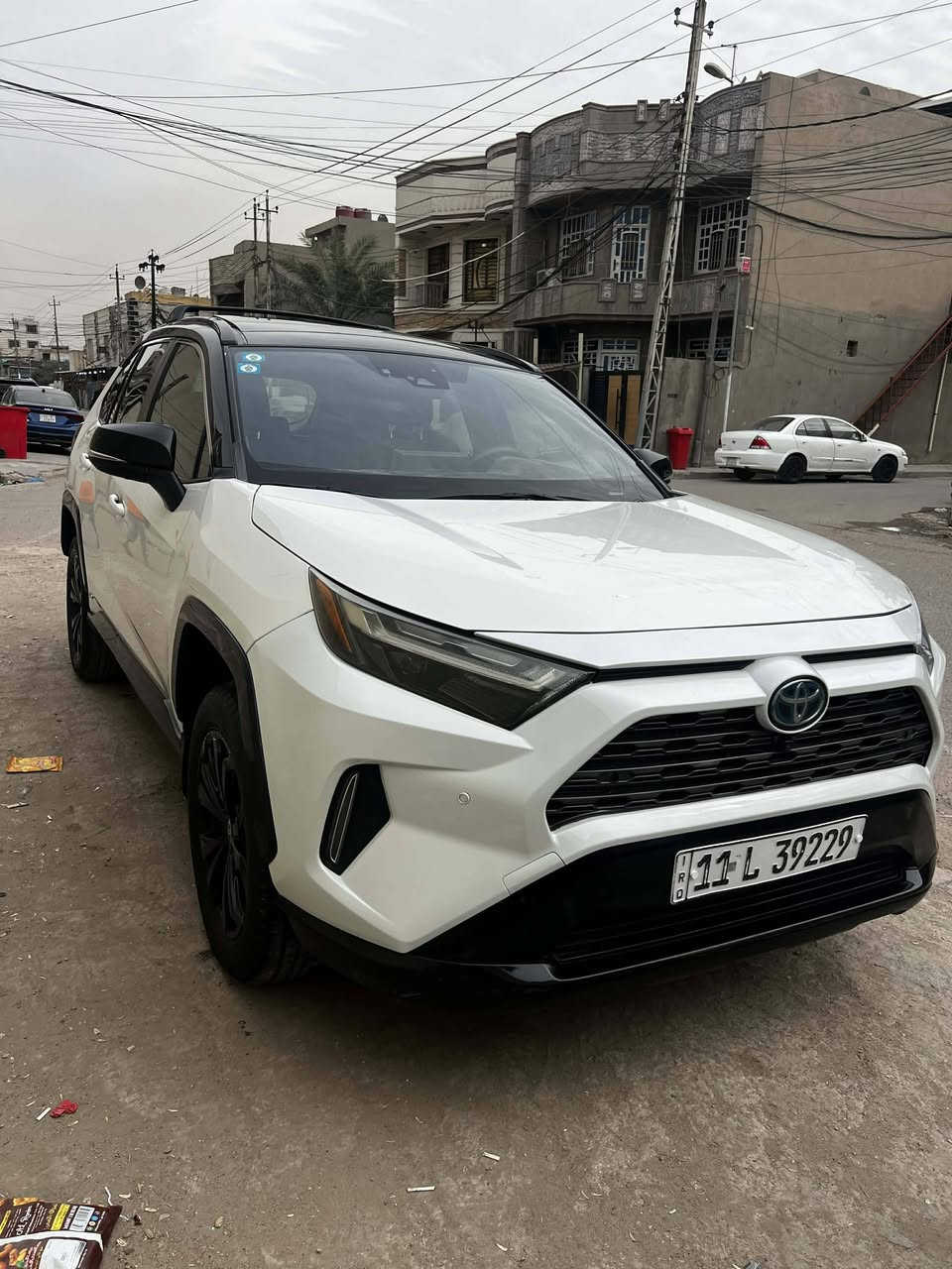 متاح رف فور مديل ٢٢اخر فئه XSe. مكان بغداد اتصال *********** السعر 225
