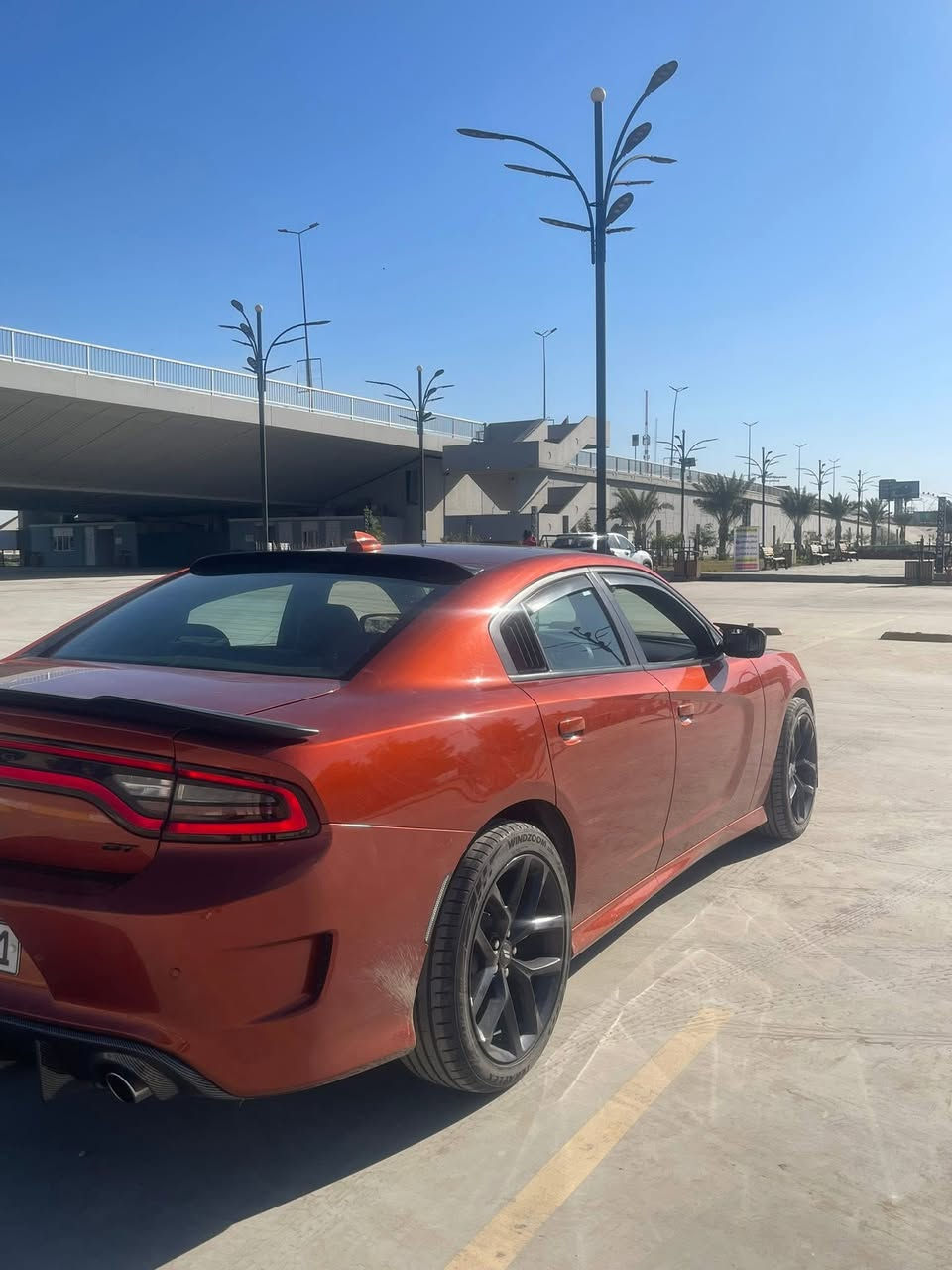 سلام عليكم للبيع سبينسرات اصليه ثكال 
هاي نصبته على سياره 
وياها لحيه 5 قطع مادري 3 قطع كاربون 
مكاني بغداد زيونه 
***********
150 الف كلهم
