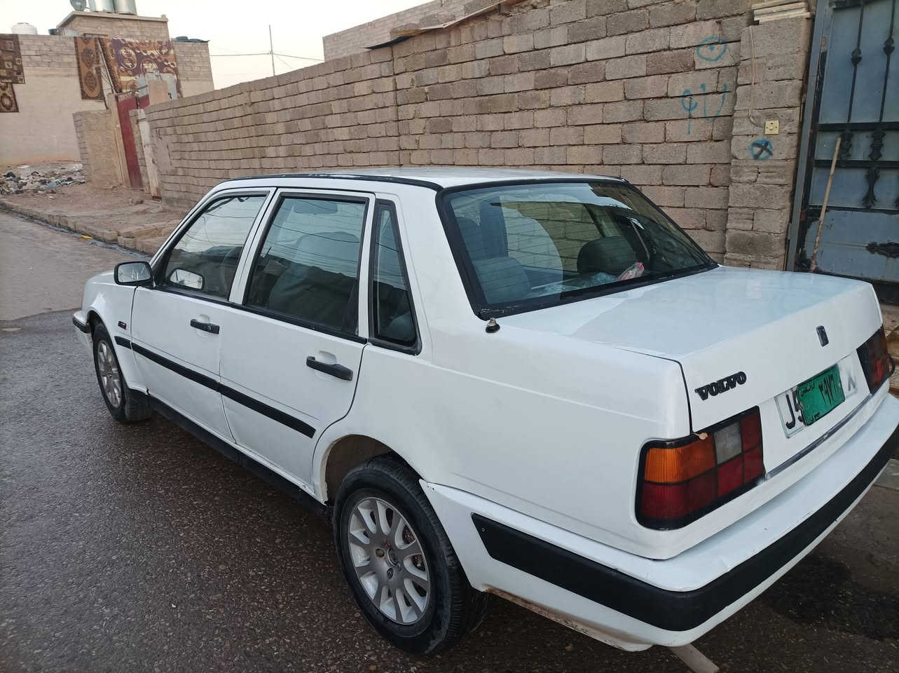 فالفو 440 للبيع بيها صبغ حزام سياره حلوا و جاهزة شرط الوكاله من الوكيل و التحويل من الشرعي بيها كابون بانزين  سنويه بيضه رقم اخضر فحص نينوى للتواصل اتصل على الرقم
***********
