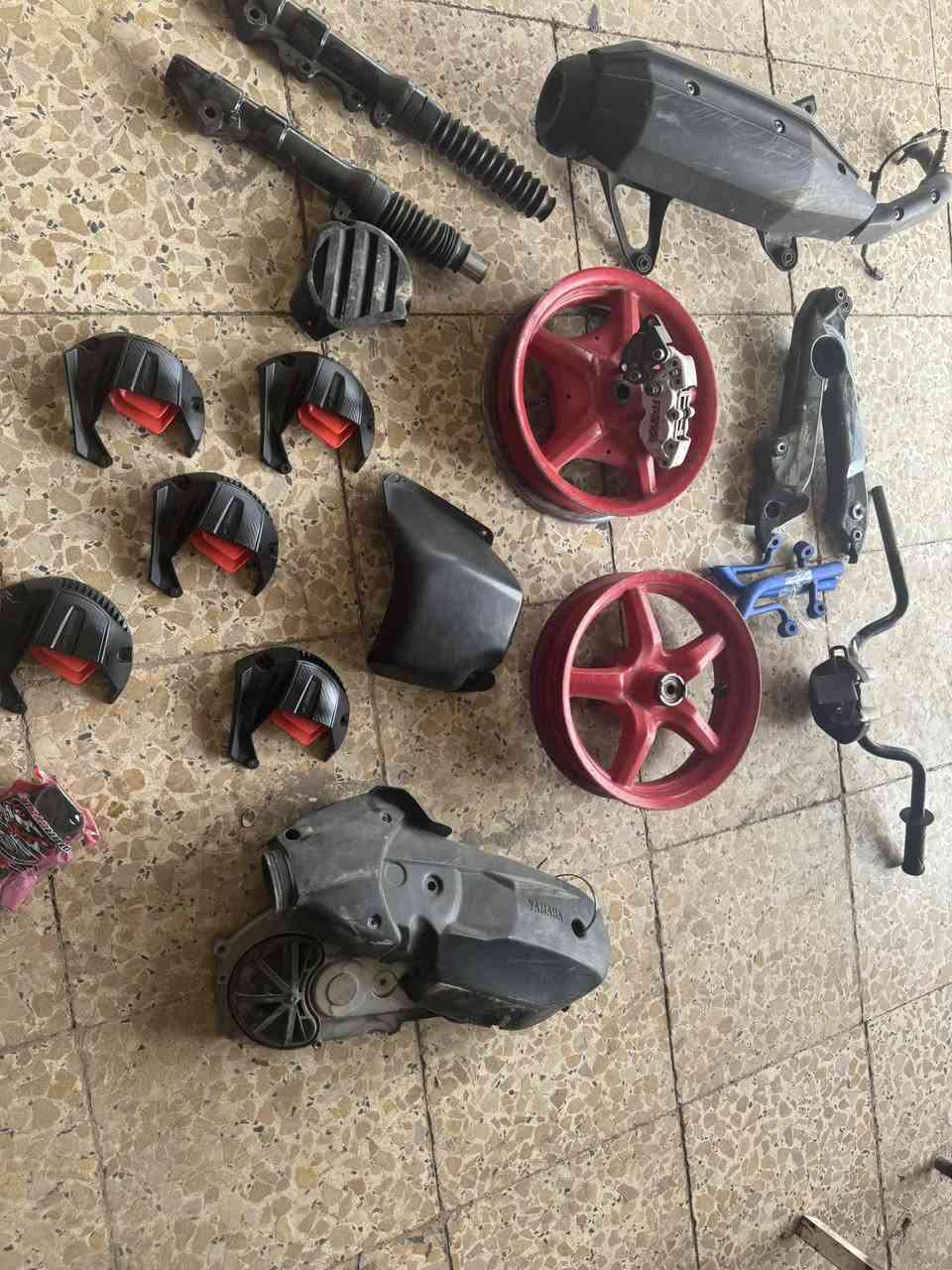 سلا عليكم شباب غراض سكنز جبلي تفصيخ متوفر بلادي وتزويد لستفسار ***********
