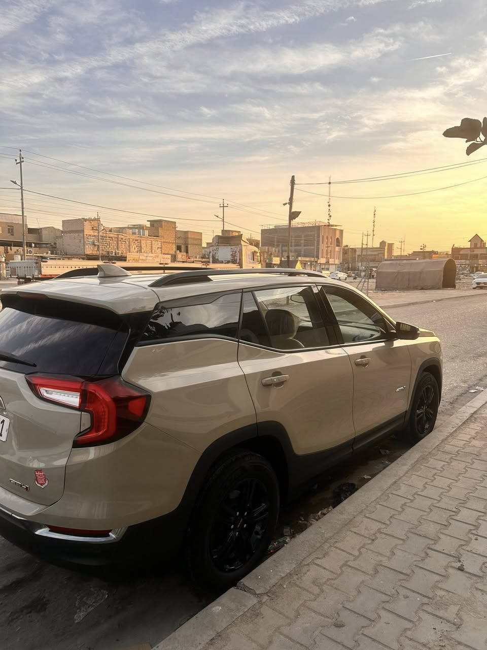 𝐆𝐌𝐂 𝐓𝐄𝐑𝐑𝐀𝐈𝐀 -2023- AT4

‎جي ام سي تيران AT4 موديل : 2023

‎اللوان : صحراوي مميز. 
  KMعداد المسافة : 55 الف

‎حجم المحرك : 1.5L TURBO (4،سلندر)

ملاحظة: رقم الشاصي 
3GKALYEG4PL143003
ايرباك فقط دركة 
حرة مشروع وطني رقم بغداد تحويل ثاني يوم

‎المصفات : AT4
 
‎فول فول مواصفات 𝟏/𝟏

‎داخل اسود جلد
‎فتحة سقف بانورما
‎داتــــاشــــو
‎شـــاشـــة الكتـــرونـــي 
‎بصمة تشغيل
‎ابواب بصمة
‎تشغيل عن بعد (𝐑𝐄𝐌𝐎𝐓𝐄 𝐒𝐓𝐀𝐑𝐓)
‎شحن وايـــر لـــيس 
‎شاشة دشبول ديجيتال
‎سستم سماعات (𝐁𝐎𝐒𝐄)
‎كامـــيرا
‎هاند بريك بصمة
‎اوتو هولد (𝐀𝐔𝐓𝐎 𝐇𝐎𝐋𝐃)
‎اوتو ستارت (𝐀𝐔𝐓𝐎 𝐒𝐓𝐀𝐑𝐃)
‎اوتو ستوب (𝐀𝐔𝐓𝐎 𝐒𝐓𝐎𝐏)
‎رادار°𝟑𝟔𝟎
‎رادار امامي (تحديد مسار)
‎رادار جانبي  (نقاط عمياء)
‎رادار خلفي (التحذير من الاصطدام)
‎حساسات°𝟑𝟔𝟎
‎حساسات امامي
‎حساسات جانبي 
‎حساسات خلفي 
‎نظام : 𝐄𝐂𝐎
‎نظام : 𝐍𝐎𝐑𝐌𝐀𝐋
‎نظام : 𝐒𝐏𝐎𝐑𝐓
‎كشنات جلد 
‎كشنات كهربائي
‎كشنات خزن+ميموري 
‎كشنات هيتر
‎تحكمات استيرن 
‎استيرن هيتر
‎تبريد مركزي 
‎فورويل (𝐀𝐖𝐃)
‎لايتات 𝐋𝐄𝐃 ليد عدسة زينون بيلادي
‎بيلاجكتور 𝐋𝐄𝐃 ليد بيلادي
‎بكلايتات 𝐋𝐄𝐃 ليد بيلادي
‎ويل كروم

‎وبعد هواية مواصفات …

‎‏ ‎تفاصيل اكثر الاتصال علی ارقام التاليه 

‎‏ WhatsApp 
غير متواجد بالفيس🤍
☎️***********

‎عنوان📍البصرة
