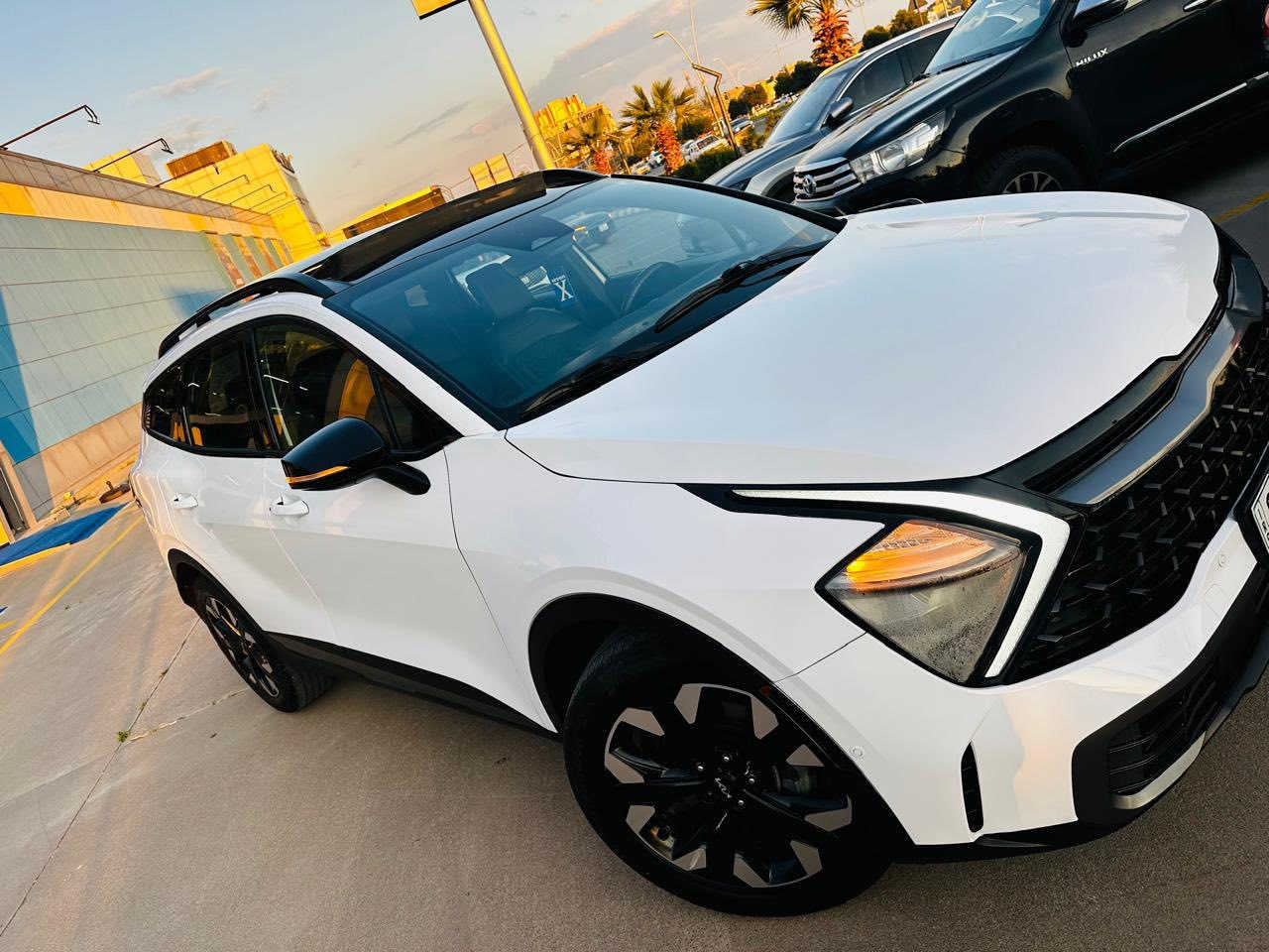 2023  KIA Sportage,X-line 
كيا سبورتاج  2023 - X-line 
الضرر سطحي - بند و جملغ صبغ بدون دواخل ( تعديل بارد بالصندوق ) 

اللون ابيض 
ايرباكات سليمه 100/100 
مواصفات فول 1/1 
بانوراما 
بصمة
ابواب بصمة
تشغيل عن بعد
داخل جلد
كشن جلد
كشن هيتر
كشن كهربائي 
شحن وايرليس
تبريد قطعتين
شاشة ديجيتال
شاشة كبيره
كاميرا
رادار امامي و جانبي
تحديد السرعة
تحديد المسار
ويل كب
صندوق كهربائي 
تحكم ستيرن
نظام سبورت
نظام ايكو
لايتات ليد 
لايتات زينون
اوتو هولد
سيستم سماعات harman
بريك بصمة
و هواية مواصفات اخر

#سعر 198  ورقه🔥
ماشي 66000 ميل
عنوان اربيل - معرض اربيل كارس🚗
☎️***********
