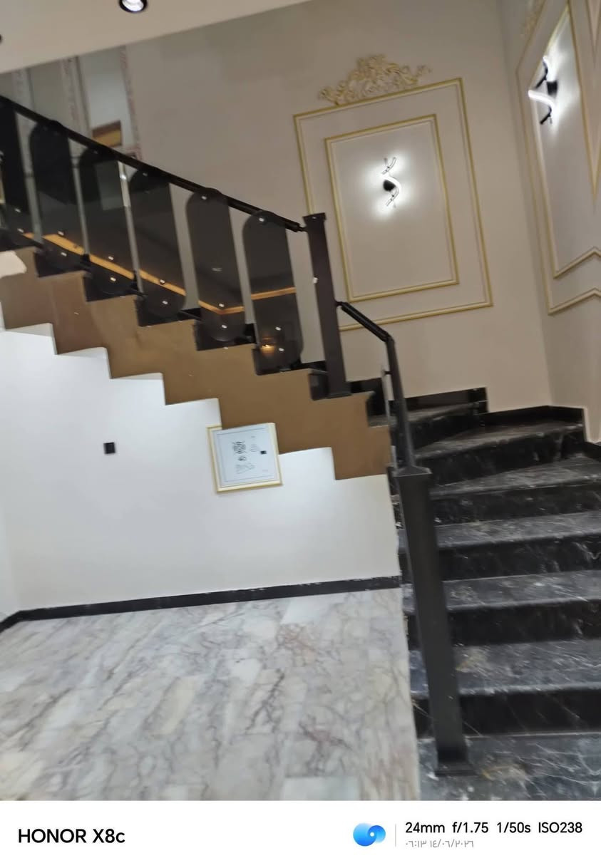 بيت للبيع ١٠٠م خلفي بالتضحيه حديث طابق واحد ب٧٧ للاستفسار ***********
