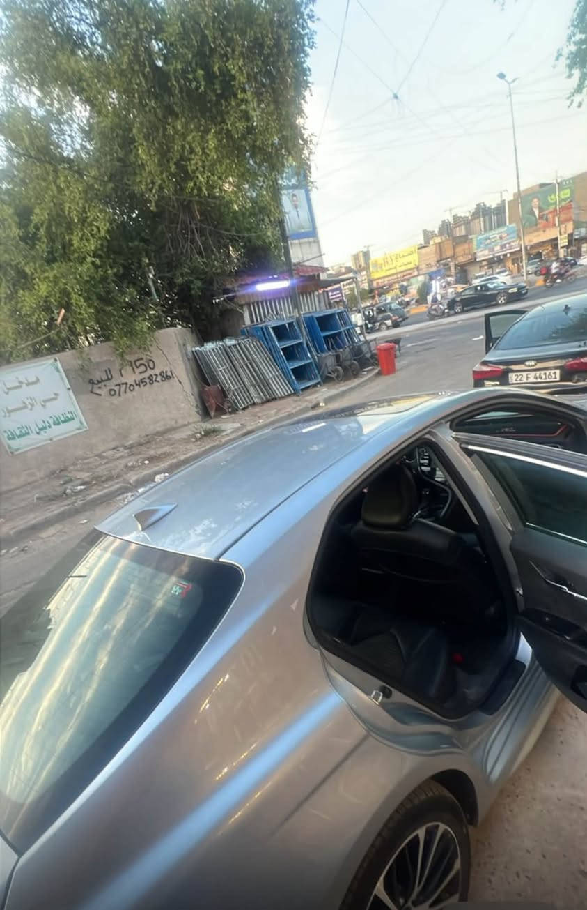 السلام عليكم للبيع فقط كامري ٢٠٢٠ سلفر بدون ايرباكات وبدون صبغ حادث خلفي جاملغ وتم تصليحه بارد وتكحيل قليل بالجاملغ الخلفي عند التصليح البارد  فتحة سقف نوع الكامري SE ماشيه ٥٠ الف  كيلو وليس ميل إذا ميل ٢٥ الف ميل تقريبا العنوان بغدا شارع ١٤ رمضان قرب ساحة اللقاء المحرك ٢٥٠٠ بانزين السعر ٢٠ الف دولار


**إذا كنت صاحب هذا الإعلان وتريد حذفه لأي سبب، رجاءا أرسل رسالة إلى الدعم الفني**