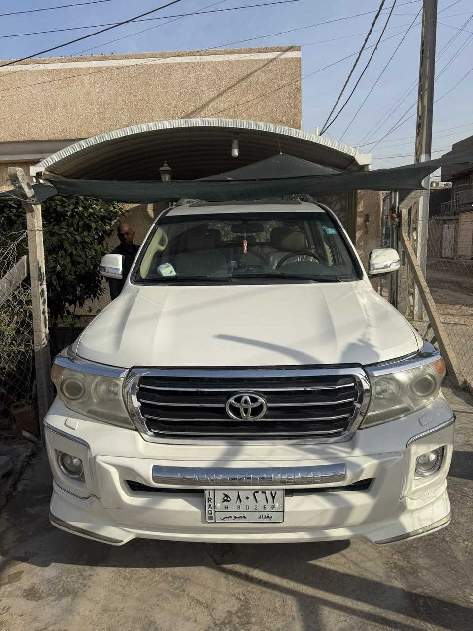 السلام عليكم للبيع لاندكروز ٢٠١٢ فطيم مكان السياره بابل ***********سونار السياره بلمنشور  ماشيه ١٣٢
