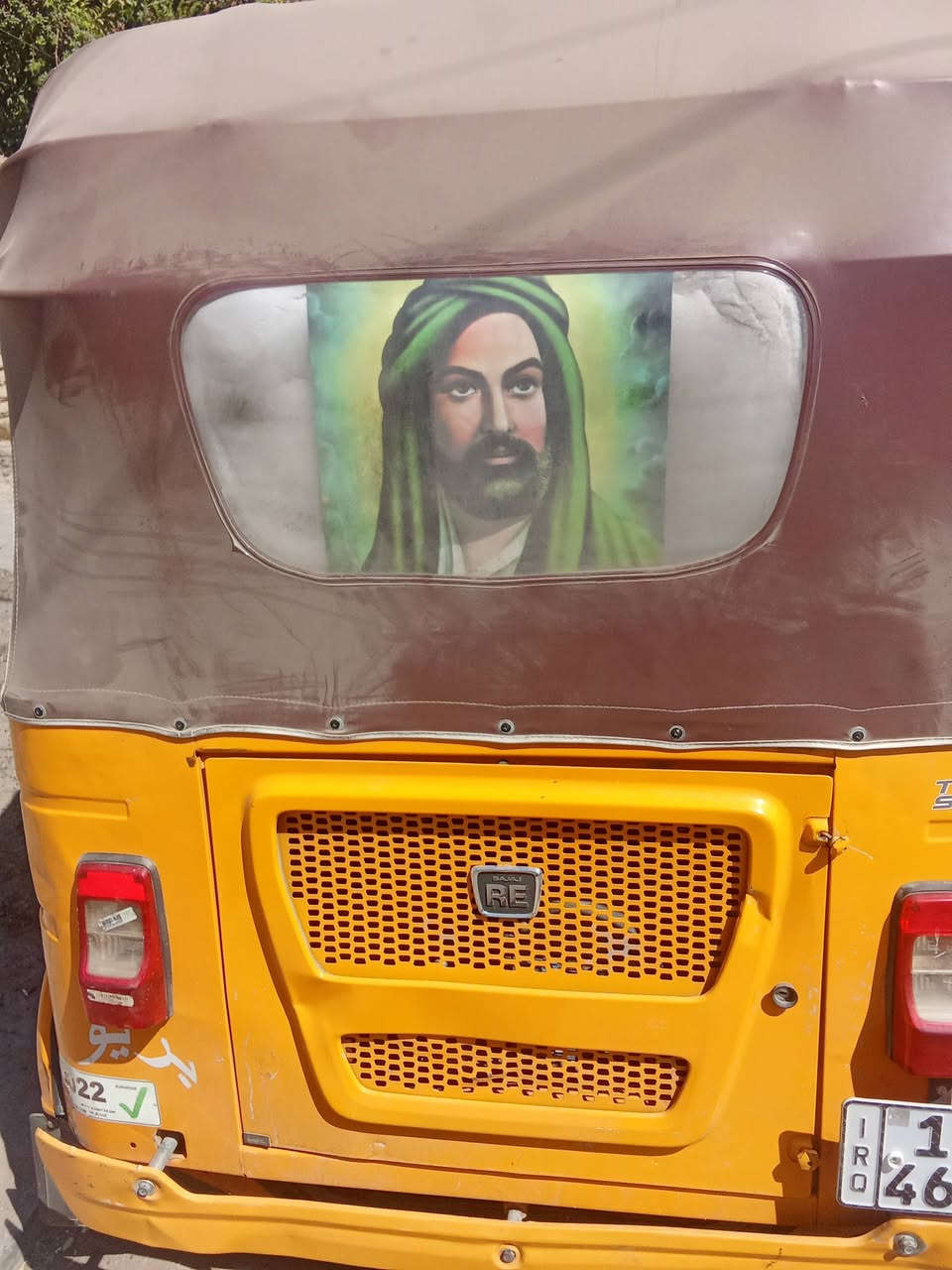 سلام عليكم تكتك لبيع موديل 22 رقم وسنويه نكليزي بغداد  بيها ضربه صغيرا كلش بلغد وراجع بارد ومرشوشه ول باقي كفاله مكينه ما مفتوحه كفاله  مكاني بغداد حي العامل 
*********** 

***********
السعر 8500 وبيها مجال قليل حك جيه
