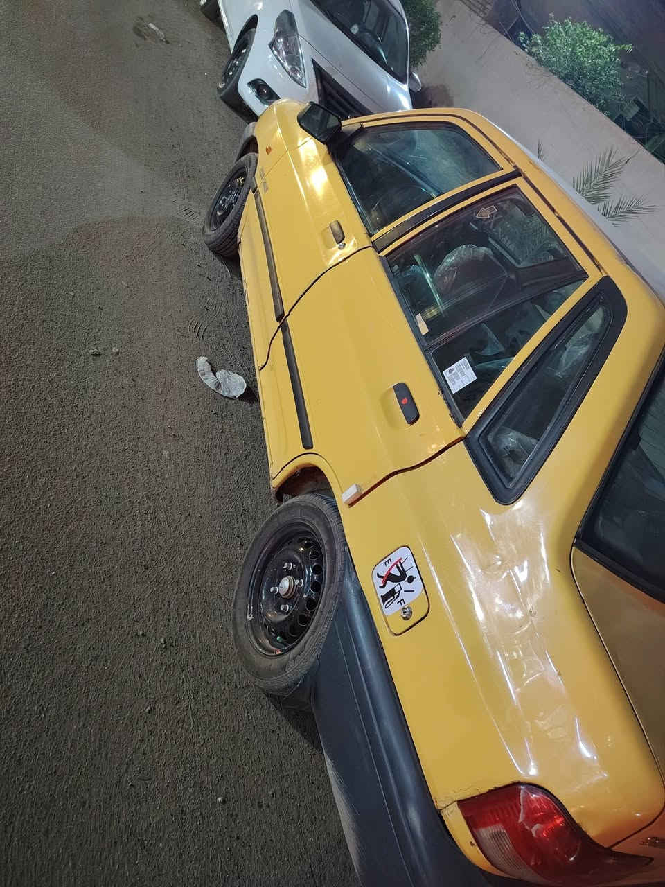 سلام عليكم سايبا موديل 2011 رقم بغداد باسمي سياره نضيفه شوفه العين هيئه غرامه تاخذ صافي عارضها ب 25وبيها مجال حك  جيه  وشي بسيط بمكاني بغداد البلديات مكينه شواصي نضيفات لا تعمير ولا لحيم رقمي *********** فيس فوك متواجد
