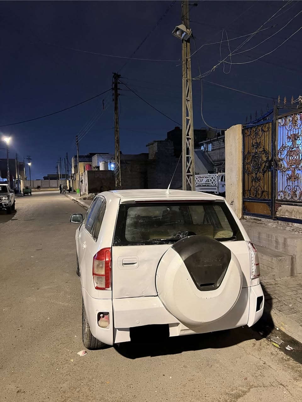 تيكو موديل 2013 مصبوغة عام
مكينه كامري بي خيط تبخير
كير حدادة حلوه خير من الله
بيها نواقص قليلة 
الشراي ولمهتم يتصل السعر 35 وبيها مجال
عنوان بصرة

 *********** للواتساب
 *********** للهاتف
