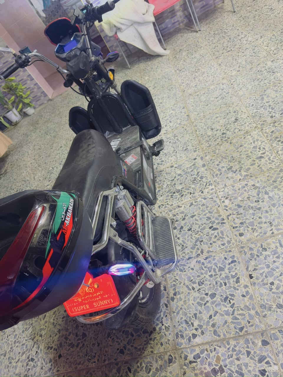 السلام عليكم جبلي موديل 23 كلشي بي شغال بطاريات صارلهن شهرين مكاني الجولان
السعر 450
***********
***********
