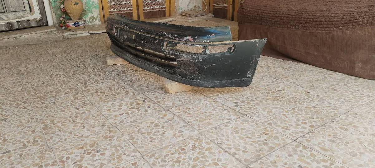 السلام عليكم دعامية بطه متصل بيها كسر بسيط بلاديه  حته صبغ مابيها بس هاذا الكسر ابيع عل هل وضع هل موجود التفيدا يصلحه كسر بسيط اريدها (٤٠) وبيها مجال واتساب ***********
