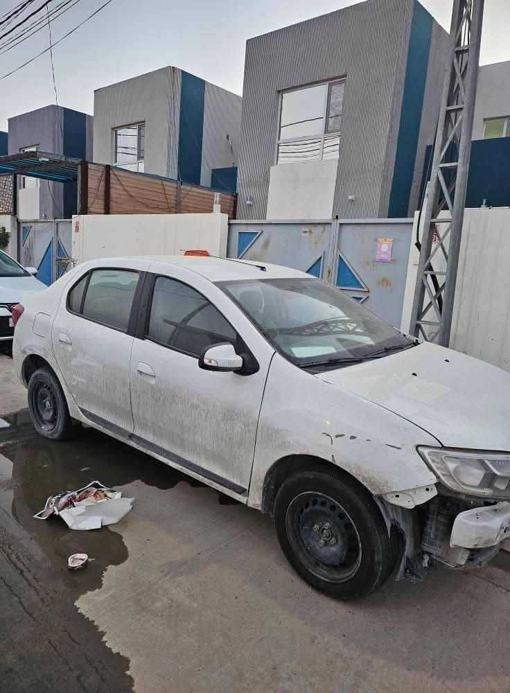 السلام عليكم للبيع رينو سيمبول موديل 23 مامرقمة باقي عليها اقساط اني اسددهن السعر 63 ورقة وبيها مجال كير ومحرك مكفولات بيها أربع قطع للتواصل على واتساب رقمي *********** مكاني نجف
