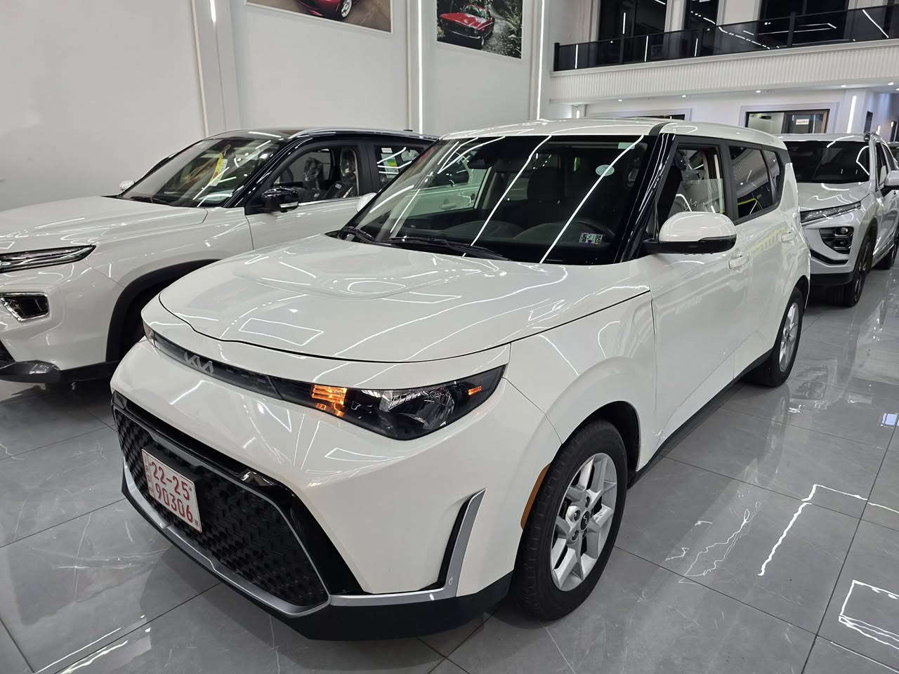 كيا صول - Kia Soul

الموديل: 2023
المسافة المقطوعة: 60,000 Mile
المحرك: 2.0L inline 4 cylinder 
ناقل الحركة: CVT
الصناعة: امريكية
اللون: ابيض
رقم السيارة: كاتي شمالي
عدد المقاعد: 5

🔸 المواصفات: LX

شاشة لمس - دعم لنظامي Apple Carplay و Android   Auto - تحكمات ستيرن - وضعيات قيادة - تحديد مسار - مانع اصطدام امامي - كامرة خلفية

🔺 الضرر: جاملغ امامي ايمن وايسر
طرف البونيت مصبوغ

-السعر: 13,500$

📍العنوان: اربيل. شركة باب المرزوق
شارع ١٠٠، قرب مصنع الببسي

للتواصل واتساب او عبر الخط:
***********-☎️
***********-☎️
