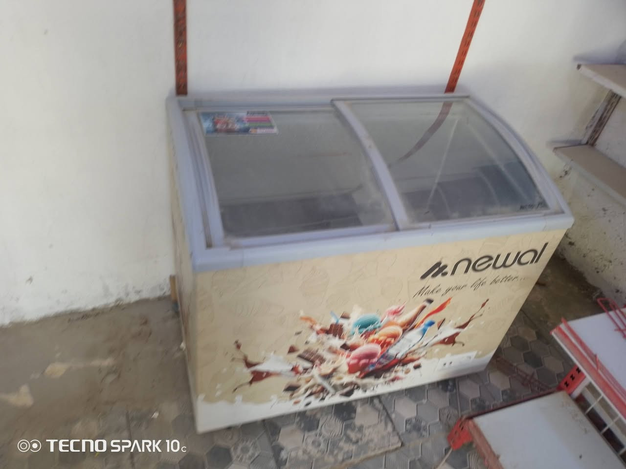 السلام عليكم الاسواق جدد مستعجل البيعه العنوان في النجف سعر خاص ***********
