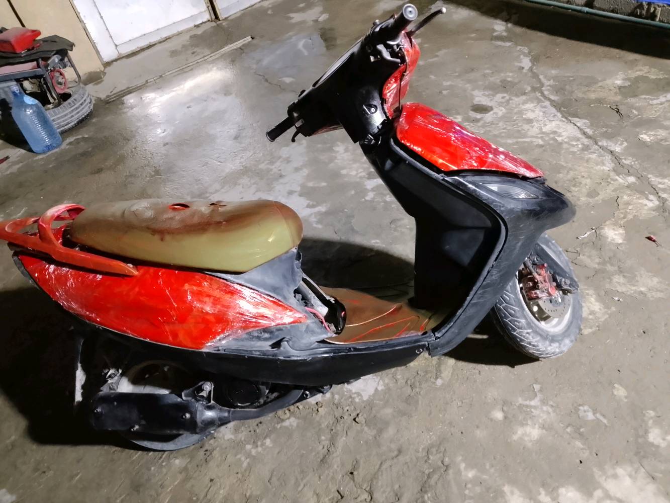 ماكس شلعه ومعدل فول للبيع السعر 275 وبيها مجال للطيب او مراوس ب ايراني نضيفه حته لو انطي فرق مستعجل عنواني بغداد 