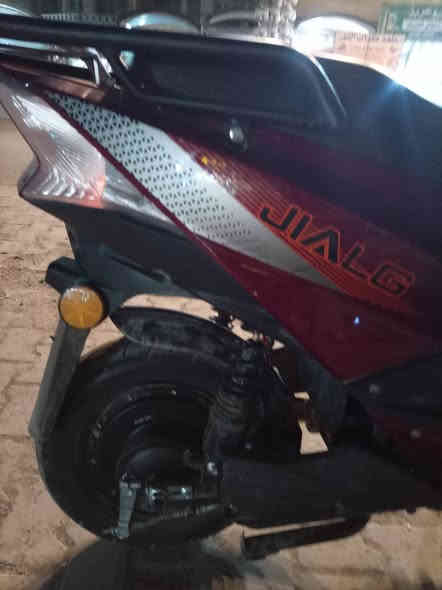 دراجه سكنس شحن 2025
اربع بطاريات كبار
نظام البك الرجوع إلى الخلف
نطام البارك
اربع نمر
بشهر العاشر طلعتها من المعرض وصلها موجود
دراجه ثكيله تحمل وزن 280 كيلو
بيها ضربه ب الحاضنه مثل مموضح بصوره
سعر 750 وبيها مجال للاتصال ***********
مكاني بغداد
