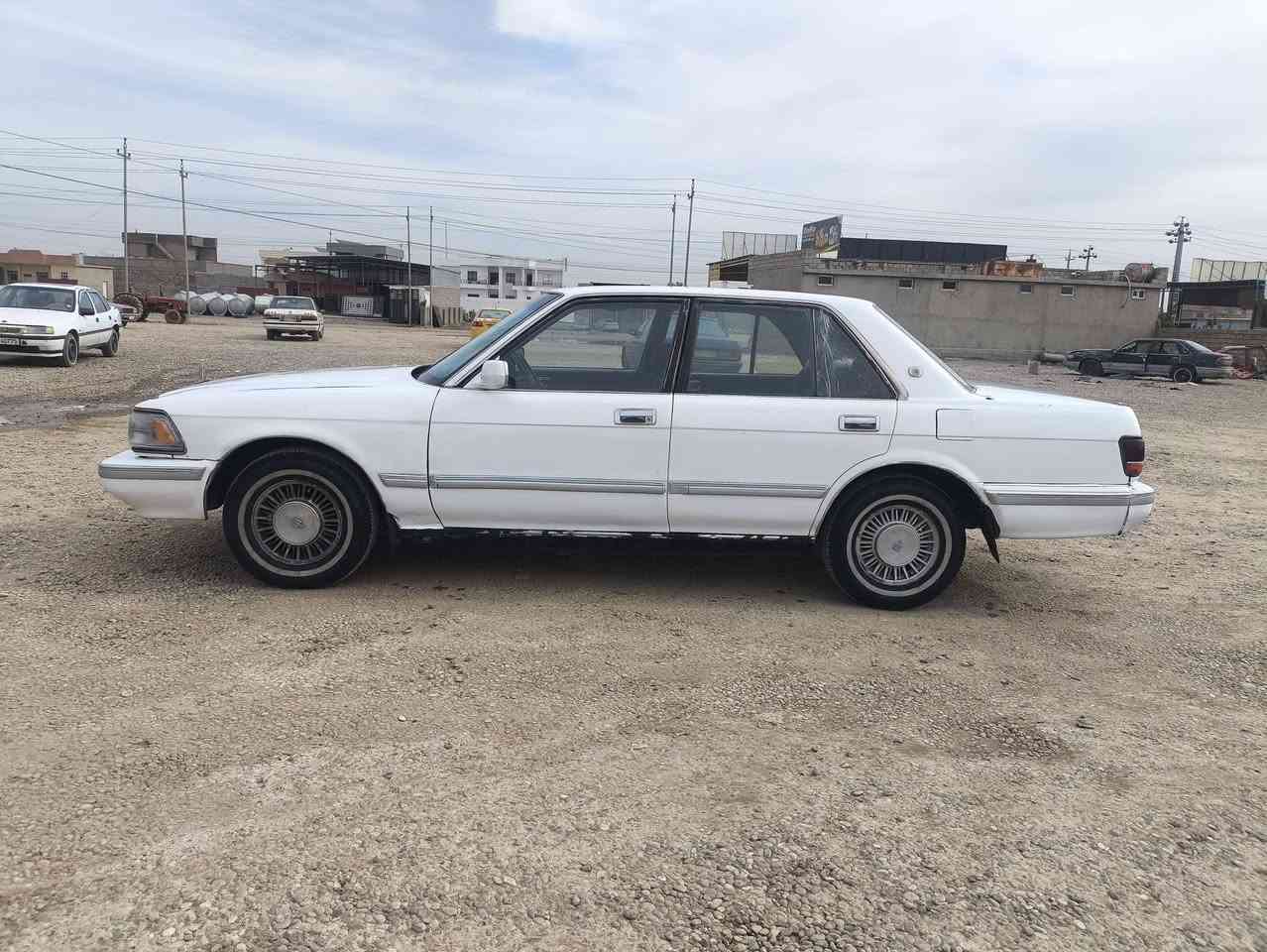 سلام عليكم سيدان للبيع فقط كير و محرك فيفتي رقم صلاح الدين الماني سنويه خضره شرط التحويل و الوكاله السعر 35 بيه مجال الاستفسار ***********
