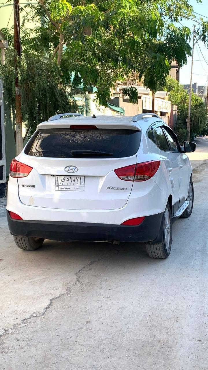 توسان 2013  خليجي الصور تحكم بيها ربع من باب بسد سائق صبغ اثر شخوط بدون دواخل  رقم بغداد السعر 142 مكاني ديالى
تواصل رقم ***********
