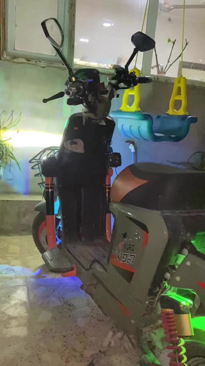 دراجه شحن x900 مصار شهر من اخذتها 850 شرط الفحص اوديك عل مصلح يفحص بطاريات كدام عينك اذا مو جدد مرجوع دراجه خدميه و تخبل سعر قفل 780 اذا اكو سعر بالك نزله واتساب ***********
