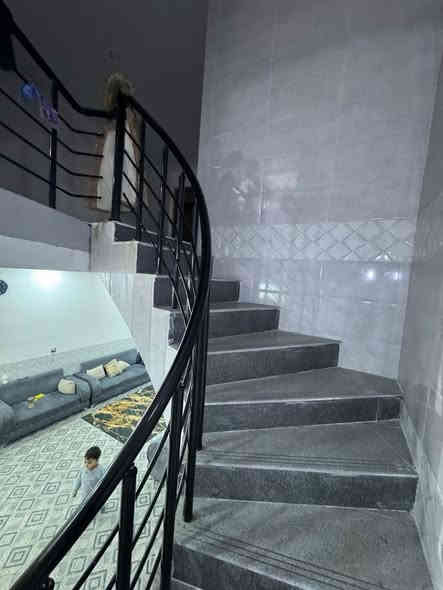 اللهم صلي على محمد وآل محمد دار للبيع بناء حديث المكرمه قرب شارع الطاقه 10425رقم الدار
المساحه ١٣٠متر عرض الشارع ١٠ الطابق الاول استقبال مطبخ  غرفه صاله مع التخاريج الطابق الثاني ثلاث غرف مع صاله وصحيات بناء درجه أولى  السعر ٢٠٠ مليون مع المجال *********** علي الفتلاوي
