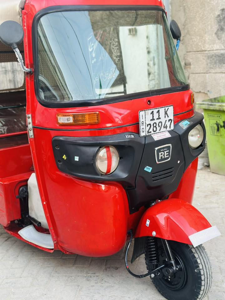 سلام عليكم تكتك 18للبيع رقم اوسنويه تحويل تكتك جاهزه من كلشي ربع ماذب عليهة مصبرغ الخد اليسر اثر زلوغ اودوس فقط مكان بغداد مدينت الصدر السعر 6اونص بيهة مجال ***********
