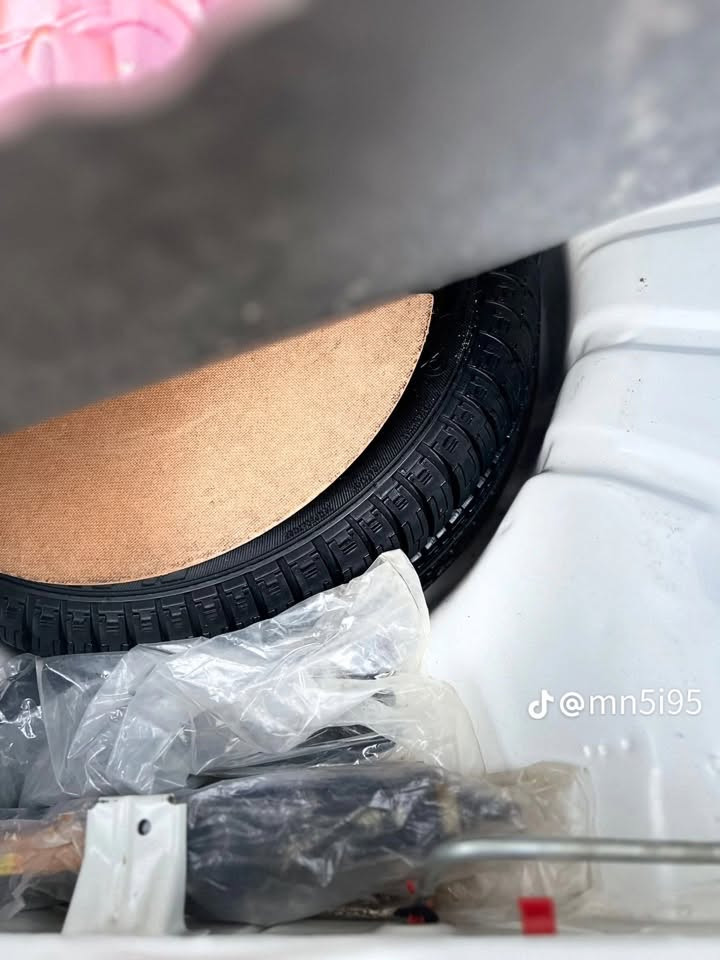 السلام عليكم
سايبه ٢٠١٠
سياره زيره مضمومه  بغداد نكليزي 
شخط مابها 
سعر ٣٥ وبيها مجال ‭***********‬
