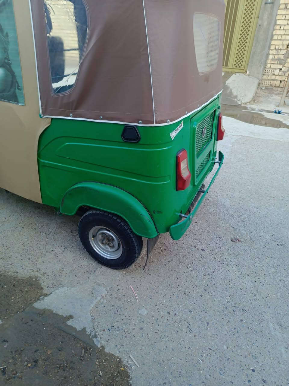 السلام عليكم تكتك البيع موديل 22 رقم وسنويه تحويل ثاني رقم بغداد تكتك حلوه بس الغد معمر الباقي كفاله كشرع مكينه مكاني بغداد حي نصر السعر خاص ***********
