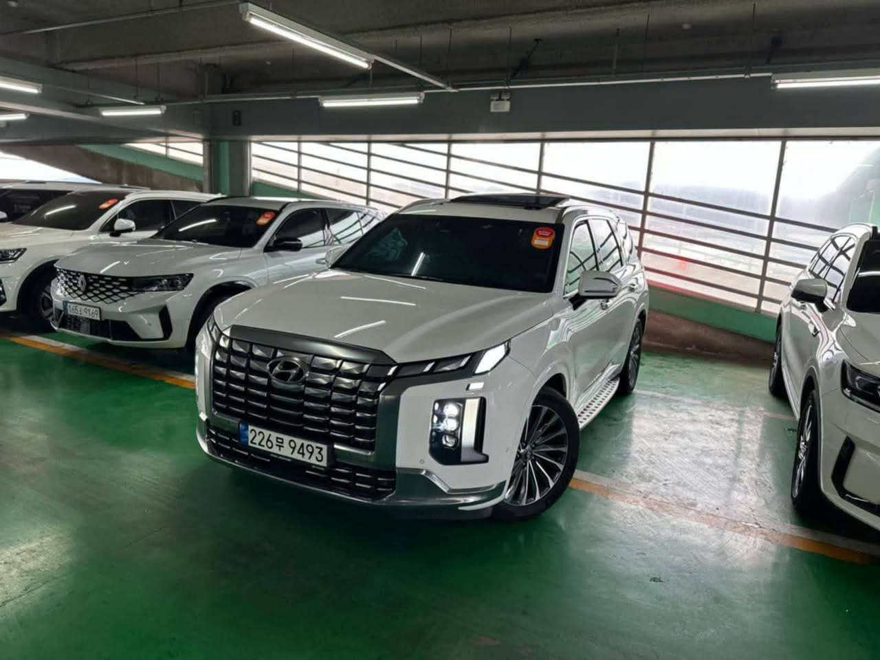 🚘 للبيع – بلاسيد موديل 2023  

وارد كوري – مكفولة كفالة عامة – فول مواصفات 1/1 كلكرافك  
السيارة نظيفة جداً  
ماشية 94 ألف كم فقط  
رقم بغداد حرة باسمي شخصياً  
السيارة جاهزة من كلشي – بدون أي نقص  
مستعجل على البيع بسبب ظرف  

📞 للتواصل اتصال مباشر: ***********  
💵 السعر المطلوب: 355 ورقة وبيه مجال  

#بلاسيد #Placide_2023 #سيارات_العراق
