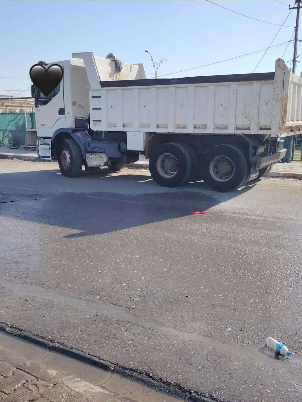 للبیع بۆفرۆشتن
مودێل 2003
ڕقم سەنەوی هەولێر 
بێ بۆیاخە 
مەکینە 420 
گێر ئەسکل نەکراوەتەوە 
شانصی پاکە 
تاقم تایەی لۆکە
بۆدی لۆکە 
هەموو گیانی بەشەرت 
یەک دینار مەسرەفی تیانییە 

***********
***********
کۆڕەکە وەسپەپ ڤایبەر لەسەرە
