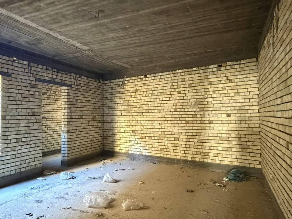 السلام عليكم بيت بزوير المساحه 260  متر للبيع التفاصيل ***********
