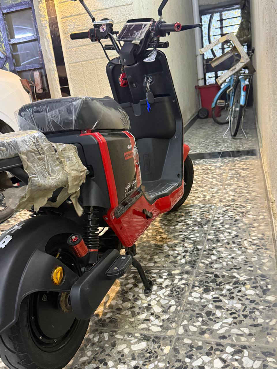 السلام عليكم  دراجة ار 7 للبيع دراجة مكفولة
والدارجة ما ماشية اهواي ماشية بس 4تشر وسعرها 475 الف وبيه مجال مكاني بصراة الزبير الرقم ***********
