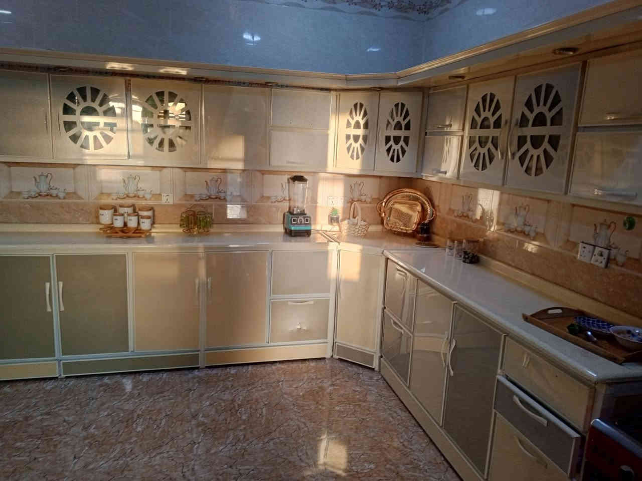 دار للبيع طابو زراعي بعقوبة باب الدرب خلف كافي الباشا 
المساحه 360 متر للستفار ***********
