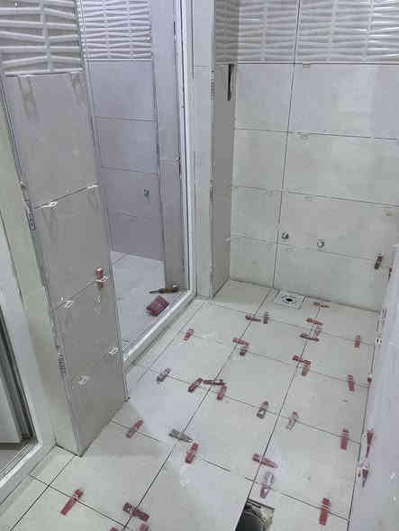 اعمالنه مستمره سراميك مرمر شغل درجه ولا  
***********
