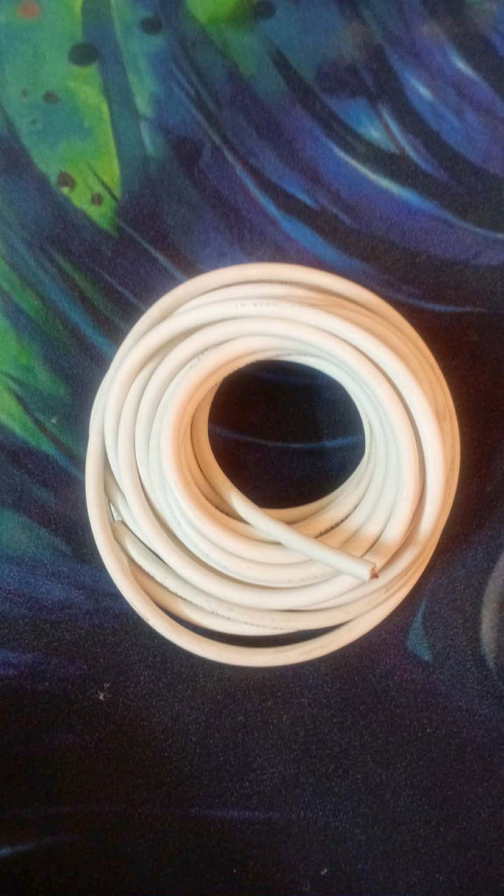 غراض للبيع مكاني مدينة الصدر 

واير 10 متر ونص بـ 20
سيار اصلي 5 متر بـ 10

بلك سويج عدد 11
2 نقطة انارة احادي وثلاثي
بوكسات 8 احادي و 2 ثلاثي
سويج بنكة عدد 4
سعرهن الوحدة بالف دينار