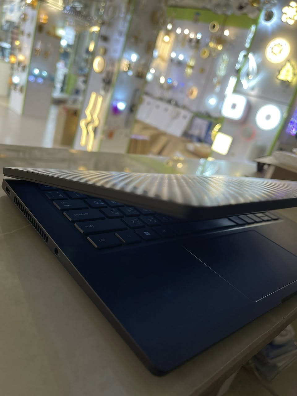 Dell latitude 7420
Core 7
Gen 11
Ram 32 Gb
Hard=256 ssd
FHD=14”
1920*1080
شاشه لمس
السعر =٤٨٠ الف 
اسعار خاصه لاصحاب المكاتب 
***********
