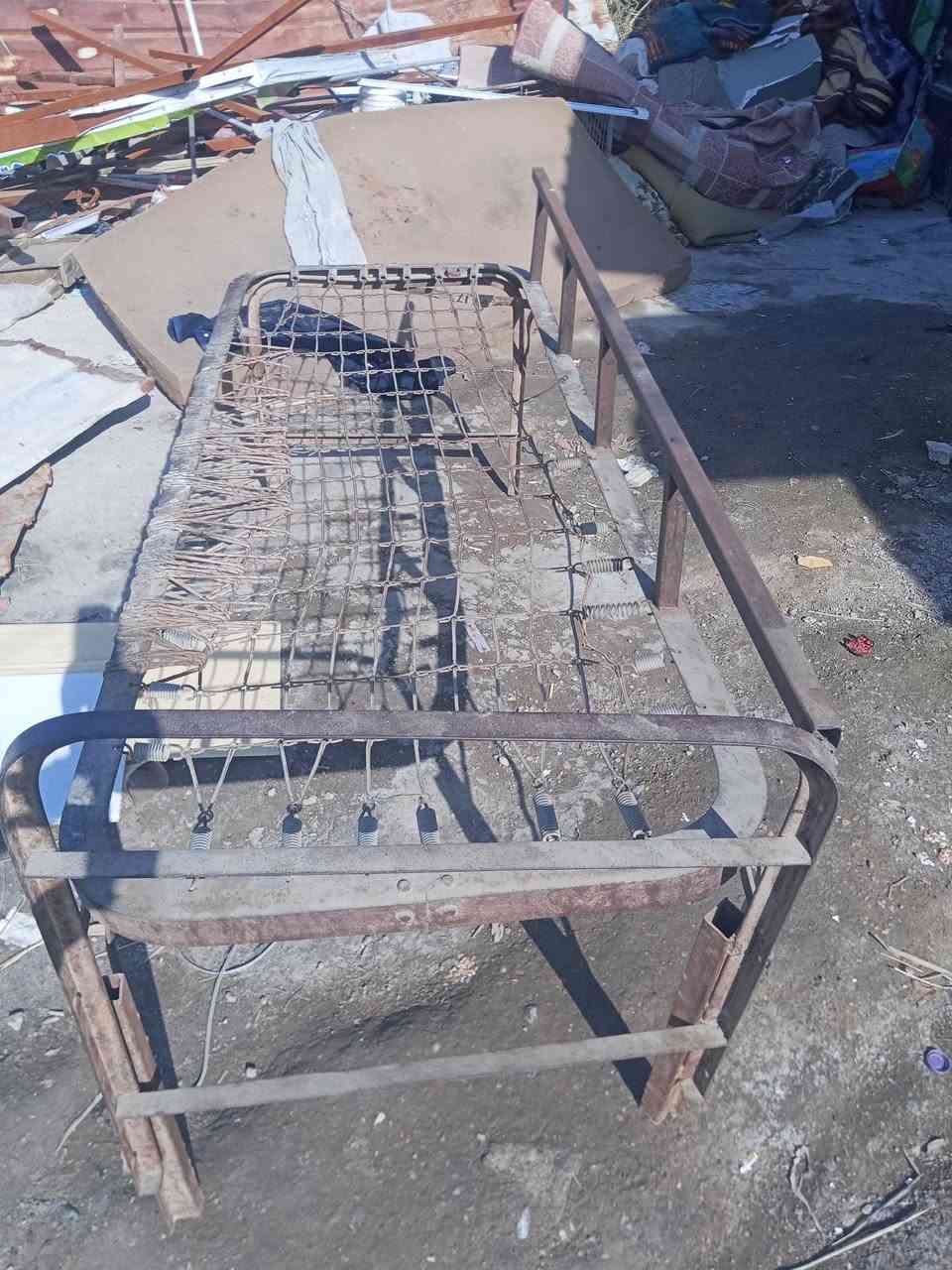 جرباية حديد سبرنگ تسگام
مكان حي الفرات السعر 25
الرقم ***********
