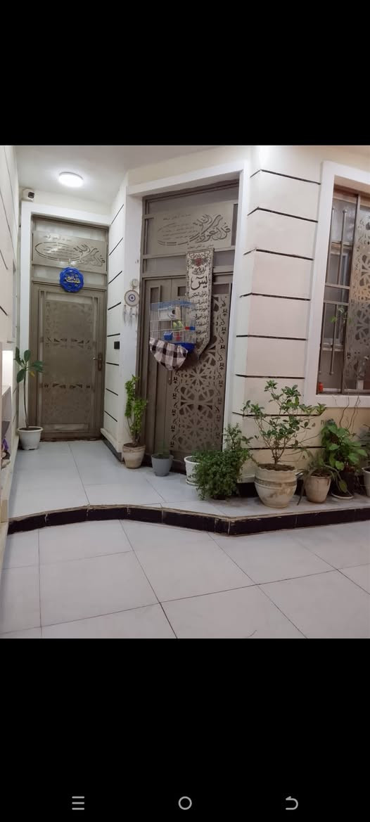 سلام عليكم للبيع بيت مساحه 112م البناء طابوك جمهوري شغل درجه أوله صنف العقار زراعي الموقع كربلاء الحولي أبو مهدي المهندس حي الغدير خلف السفاره التركي يبعد عن الإمام 5كيلو  للاستفسار 
***********
