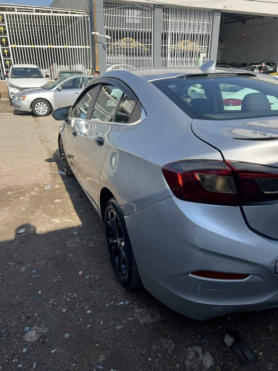 سلام عليكم كروز 2019 للبيع فقط
4 قطع بدون دواخل 
ماشيه 143mi 
محرك 1.4 توربو ✈️
كير ومحرك بشرط 
مواصفات تشغيل عن بعد 
اوتو ستوب
فول تحكمات 
سياره داخله للعراق كليـن فقـط دعاميه 
سياره بل واقع احلى من الصور.
للتواصل : ***********
