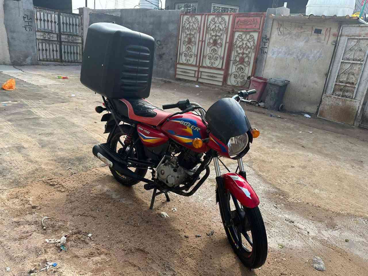 السلام عليكم دراجه للبيع بوكسر موديل 22 سعر خاص اوراق صندوق وياها ***********
