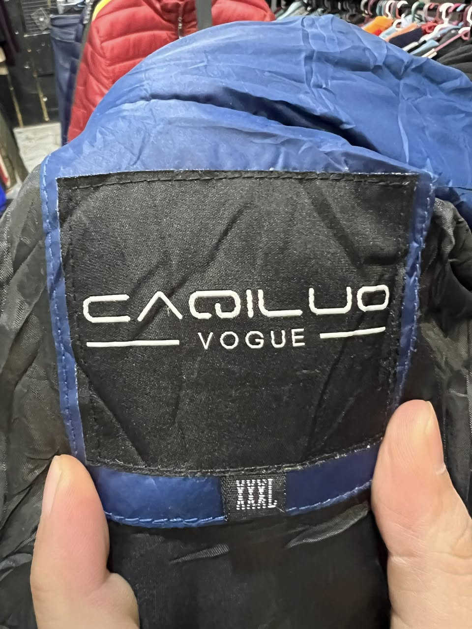 يلبس وزن 80-85 //سعر 7 الف
توصيل كل العراق ب 5 الف
للحجز ***********
