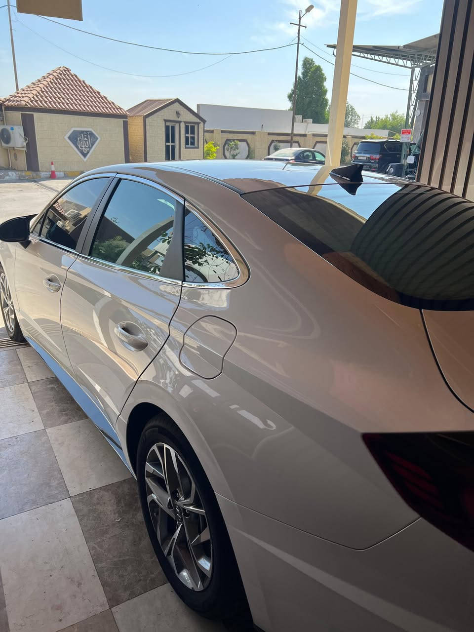 سوناتا 2023 أمريكية ضربتها بنيد وجاملغ  مبدلات نفس لون بدون صبغ شواصي ولغود وإيرباك سليمات هذا رقم الشاصي الي يحب يتأكد من الحادث 
KMHL 64JA2PA294611
ماشية 23 الف كيلو فول ماعدا بانوراما المواصفات
مكينه 2500
بصمه تشغيل + ابواب
شغيل عن بعد تبريد بيانو
داخل اسود
كشن السايق كهرباء
شاشه اكبر حجم كار بلي
اشاير بالمري
كشنات تدفئه
رادارات امامي خلفي جانبي
هند بريك بصمه
اوتو هولد
اوتو ستوب
انظمه قياده
بريك توقف ذاتي عند الاقتراب
صندوك بصمه
نقاط عمياء
نحديد مسار
قياده ذاتيه
وباقي الموصفات المعروفه
سعرها 195 وبيها مجال بسيط للشراي
للتواصل الاتصال على 
الرقم الآتي
عنوان البصره 
***********
