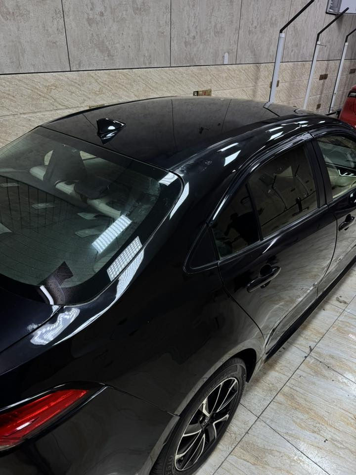 السلام عليكم كورولا وارد امريكي موديل ٢٠٢١ مواصفات LE محرك 1800 رقم اربيل هزه جديدة ماشية ١٤٤٠٠٠ مكانها بغداد الكرخ حادثها موضح بالصور بابين مع جاملغ تبديل نفس اللون للاستفسار على الرقم ***********
