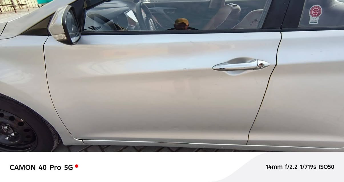 سلام عليكم هونداي  افانتي وارد كوري للبيع موديل 2014   سونر بيهة  سيارة جاهزة صدر امامي جديد صدر خلفي جديد  رقم بغداد تبريد تتفة جداد فول مواصفات.                                                                                        1 المحرك 1600 جيدي اي  مكفول.                                                   2 الكير  مكفول                                                                3 تحكم  ستيرن جهتين.                                                    4  مانع انزلاق.                                                                  5 حاكية.                                                                          6. مرايات شفط.                                                                7 اشاير بل مري.                                                              8 شاشة.  كامرة.                                                             9  كشنات جلد.                                                                  العنوان بغداد مدينة الصدر  رقم الهاتف. ***********             السعر. 100 وبيعة مجال
