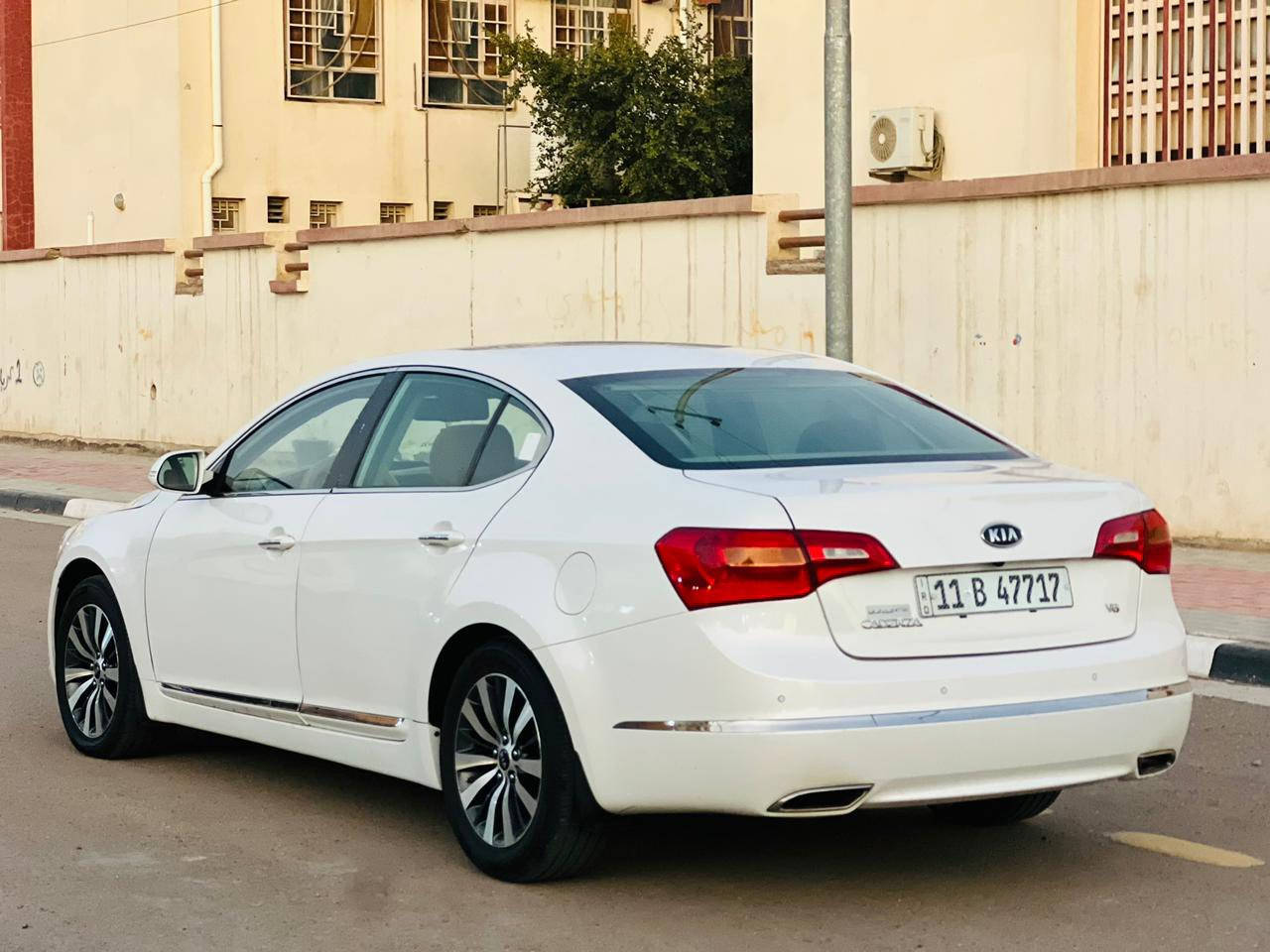 السلام عليكم للبيع كيا كادنز موديل2013 وارد خليجي مكفوله من الضربه بيها صبغ بنيد ودور الجاملغ سياره فول عده الفتحه شاشه تحكم ستيرن كشنات جلد تدفئه تبريد  بلمري محرك6v رقم بغداد بسمي سنويه لل2028 قطعتين تبريد داخل بيجي سياره اي نقص مابيها كير محرك حداديه تخم تاير تبريد جاهزه من كلشي السعر123
عنوان السياره كربلاء المقدسه
للاستفسار اكثر اتصل***********
