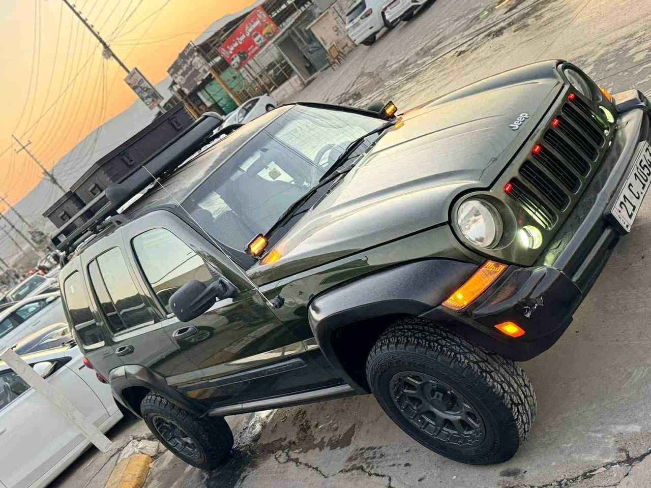 جێب ٢٠٠٧ بەشەرتی مەکینە و گێڕ  ئەکسل و تەخویل و غرامە ٢  پارچەی بۆیاخە بێ  لێدرا و مەعجون نرخی ١٠١ $ مامەڵە *********** لە سلێمانیم السليمانية, العراق
