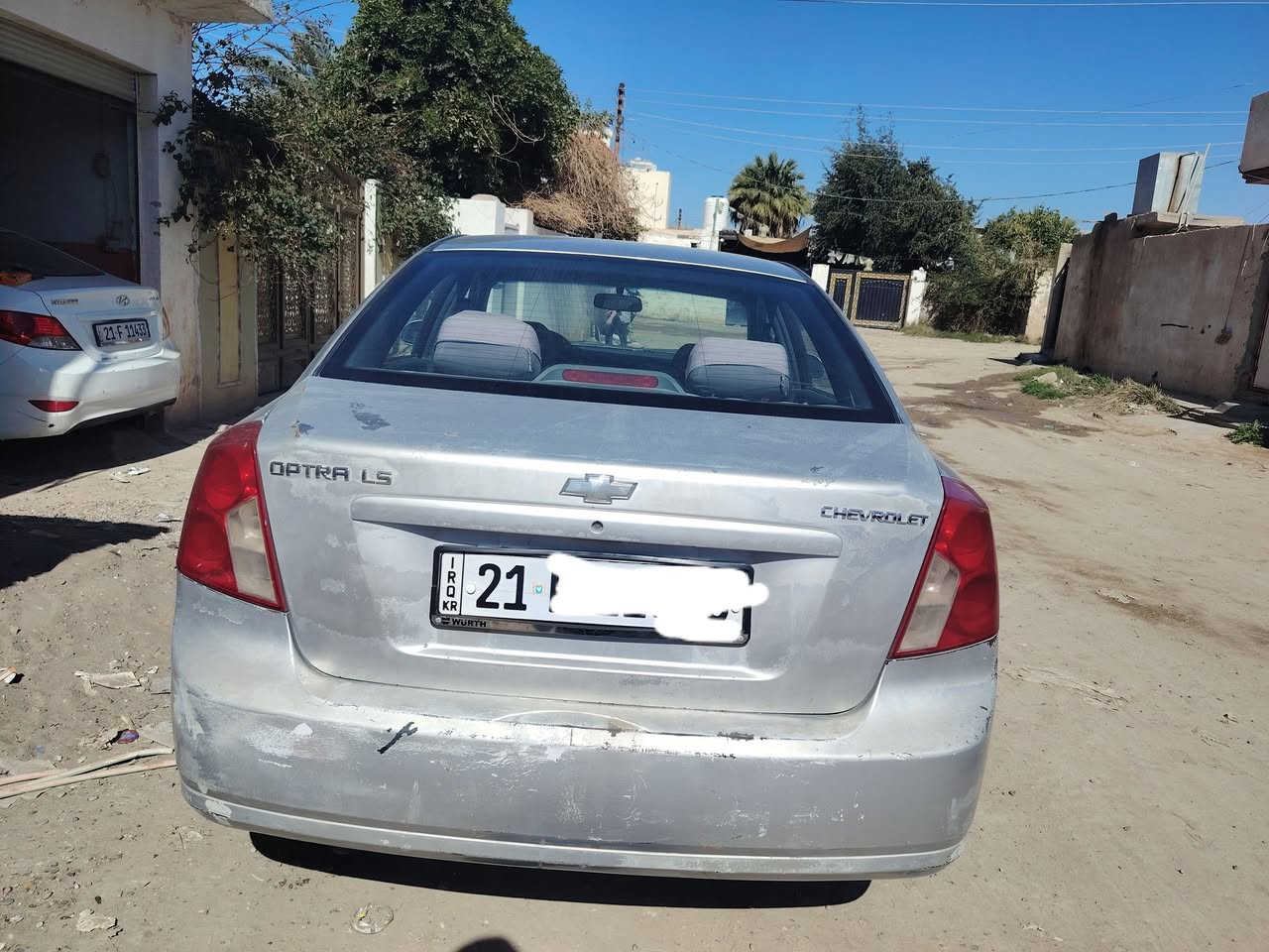 اوبترا للبيع مديل ٢٠١١
حادثها جنطة وجاملغ خلفي وبيها طخات تتعدل بارد وبيها تكمة جهة اليمنة عل حار تتعدل سيارة تدفئة وتبريد خير من الله كير ومحرك مكفولات
تخم تايرات جديده
داخلها جلد 
سعرها ٨٥
***********
