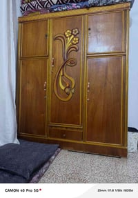 خشب صاج • مستعمل