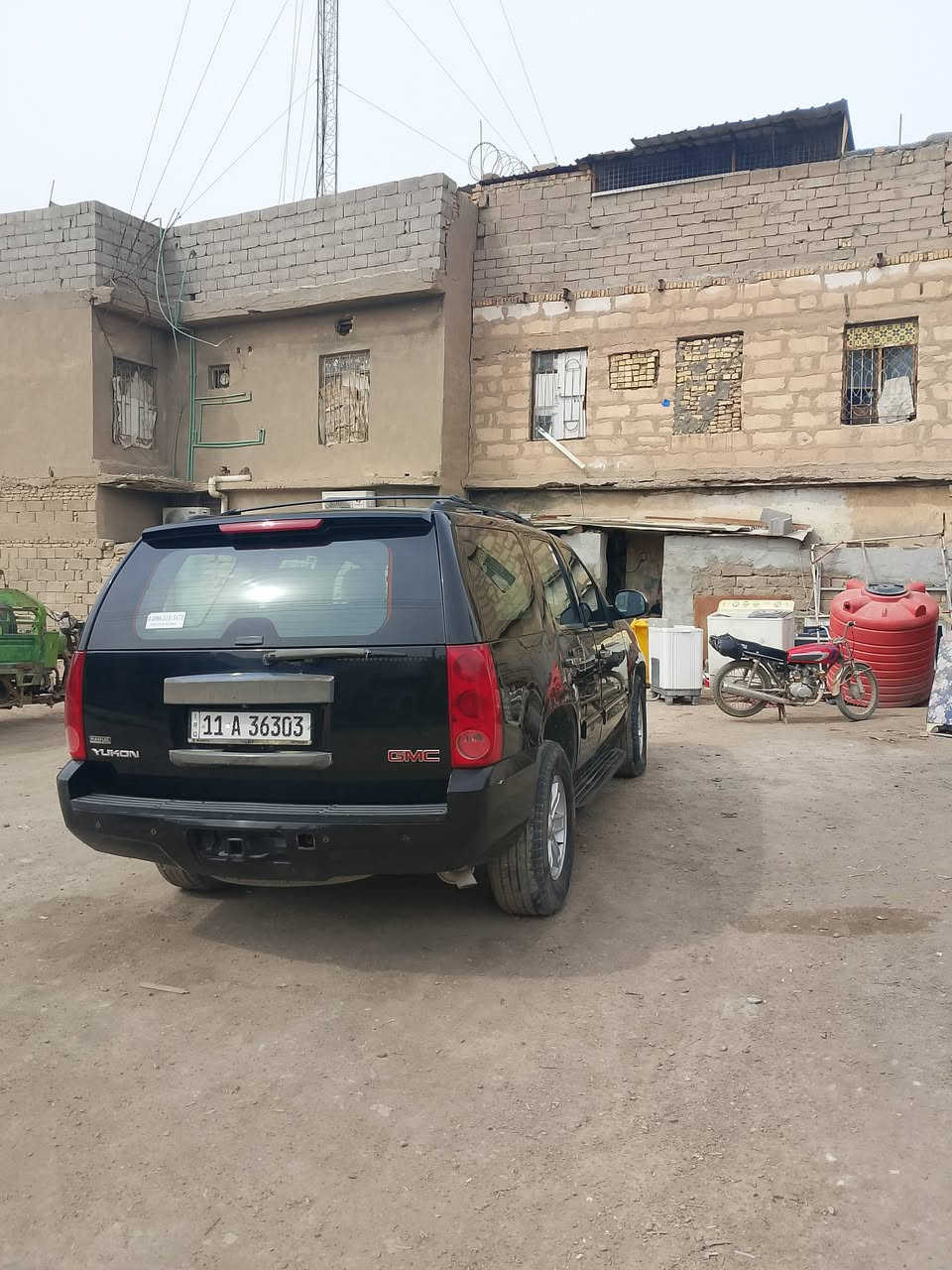 سيارة يوكن 2011 لون اسود رقم بغداد 220 $ أو مراوس كيا سورنتو 2018 او2019 أو 2020 باسمي والتحويل بالبصرة مكفولة من الضربة والصبغ الاتصال على الرقم (***********)  بصرة شط العرب الفيحاء
